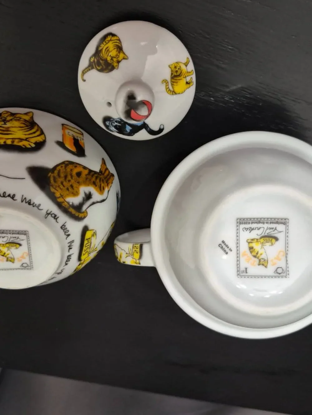 Adorable Tea Pot and Cup all in one with lid - Cat motif